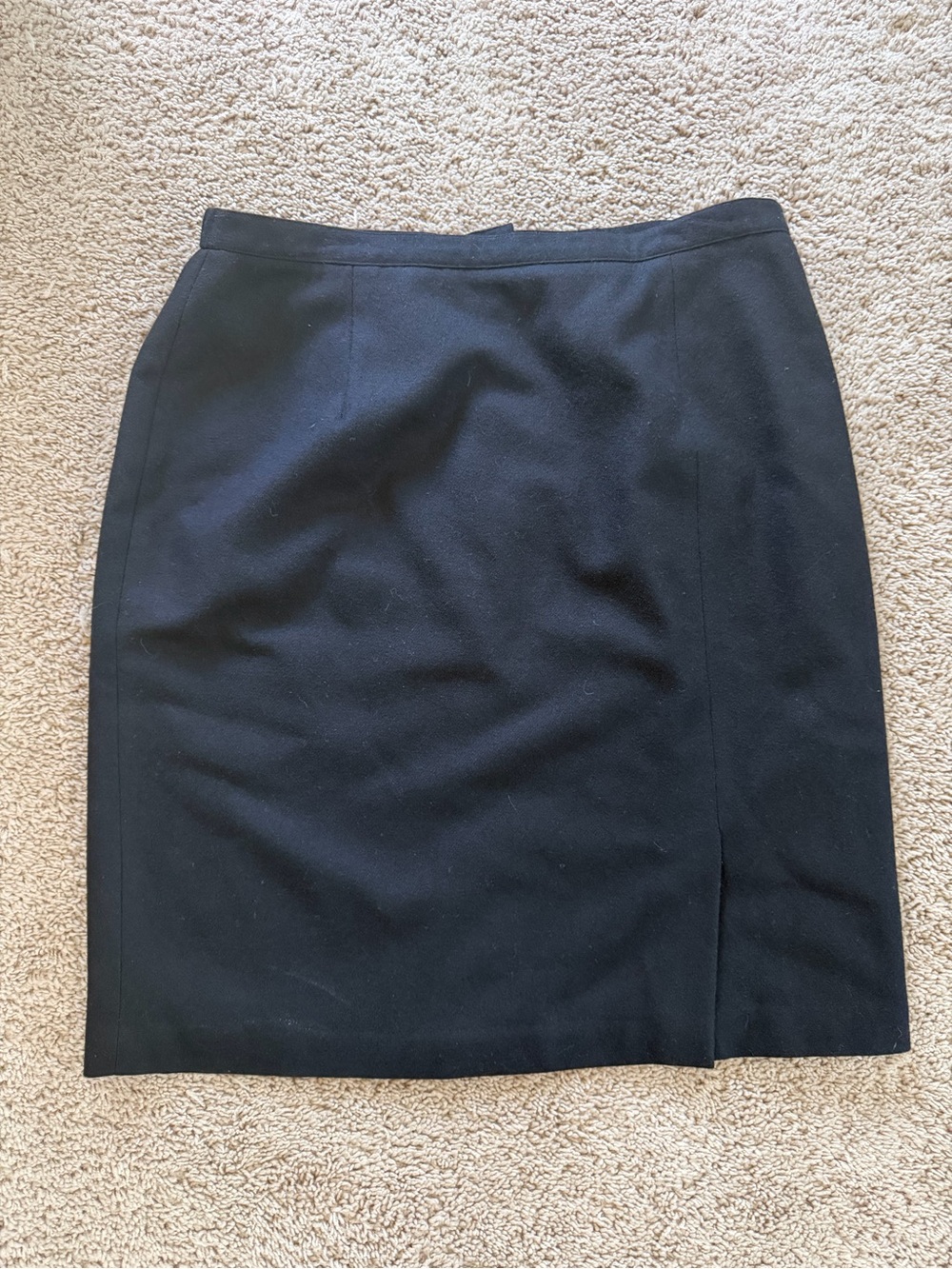 Vintage 100% Wool Black Pencil Skirt Plus Size Women’s Classic Minimalist